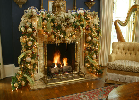 © Nancy Heffernan/Dottie Hughes, Lionheart Interior Design group, a Savannah Georgia interior design firm features top interior designer, southern interior design, interior and design services, home decorating, home decorating ideas, interior decorating, interior art, interiors designers, designers touch, interior décor and designer interiors especially for holiday decorating in Georgia, South Carolina, and Florida. 